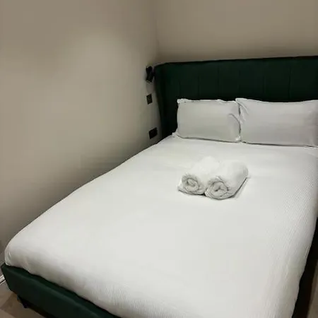 - 2 Bed Ensuite * Leeds (West Yorkshire)