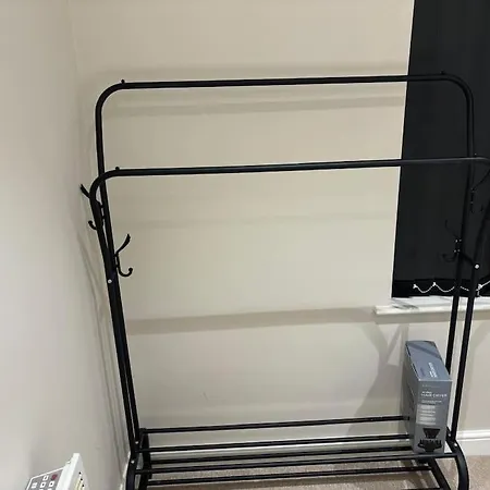 - 2 Bed Ensuite Apartment