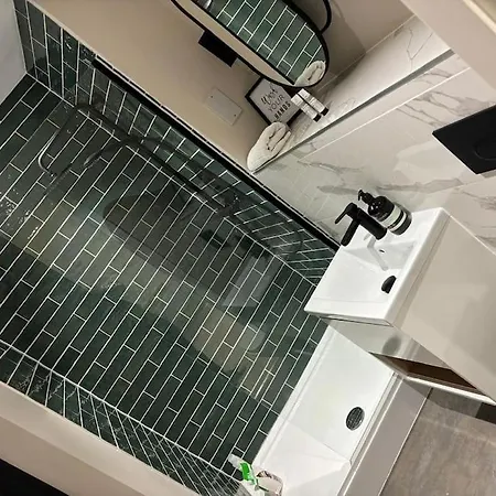 Apartman - 2 Bed Ensuite Leeds